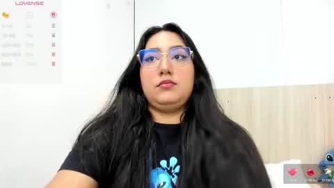 Yasmin Ortiz online show from 04.06.26