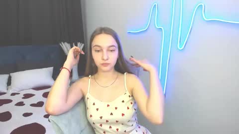 Snapshot of yasminasage chatting on 02.10.25 Yasmina online show from 02.10.25