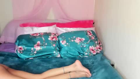 Yasmina online show from 01.11.25