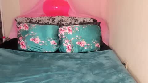 Yasmina online show from 01.31.25