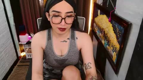 Snapshot of yassiered chatting on 07.16.26 yassiered online show from 07.16.26