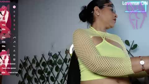 yaya____ online show from 03.02.26