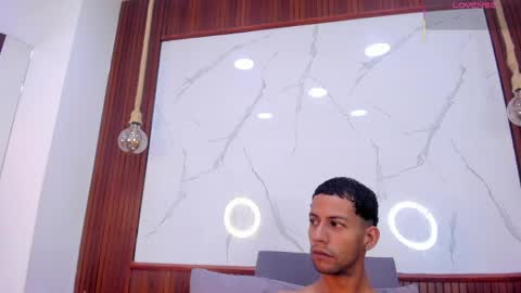 Snapshot of yayi_and_derek chatting on 05.29.26 yayi_and_derek online show from 05.29.26