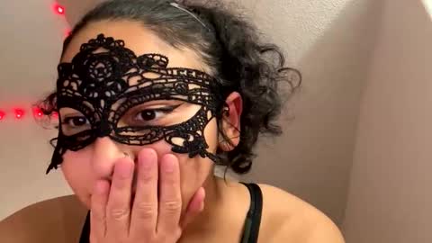 yazzydeleon online show from 10.27.25