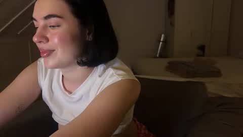 Snapshot of yeahrina chatting on 10.02.25 rina online show from 10.02.25