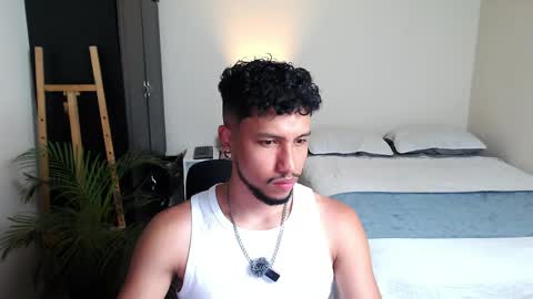 Snapshot of yeff_stone chatting on 04.18.26 yeff online show from 04.18.26