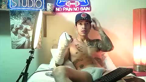 yeisoncastellanos1999 online show from 01.18.26