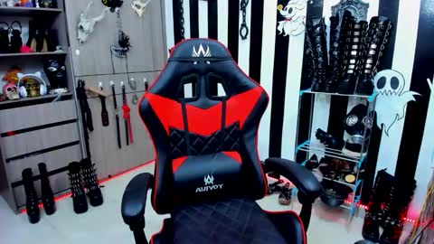 Yelena online show from 12.28.24