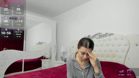 Snapshot of yennefer13 chatting on 02.16.26 yennefer13 online show from 02.16.26