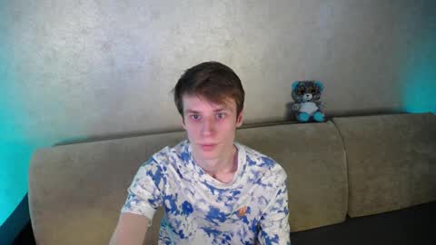Snapshot of yes_cute_boy_ chatting on 03.30.26 Eden online show from 03.30.26