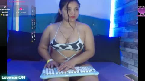 Snapshot of yesamin_stone18 chatting on 06.06.26 yesamin_stone18 online show from 06.06.26