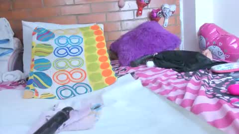 yesicasquirt65 online show from 02.24.26