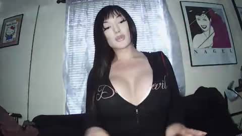 Natalia Rae 0.    online show from 06.21.26