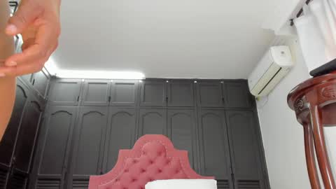 Yessike  Catalina  online show from 03.09.25