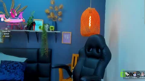 Snapshot of yessika_parker chatting on 04.24.26 yessika_parker online show from 04.24.26