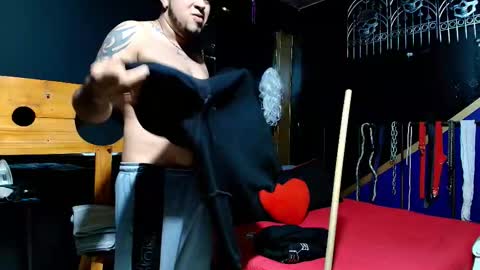 yingandyangg online show from 02.18.26