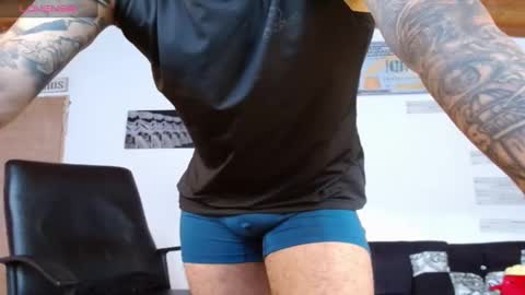 Snapshot of yio__cohen chatting on 01.23.25 yio cohen online show from 01.23.25