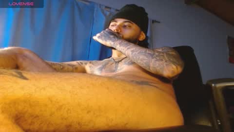 Snapshot of yio__cohen chatting on 03.06.25 yio cohen online show from 03.06.25