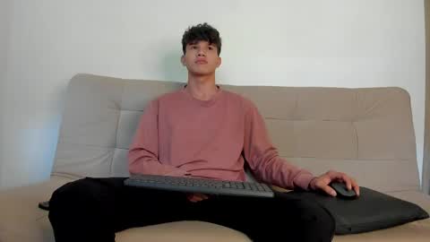 Snapshot of yizus_bonz chatting on 06.01.26 yizus_bonz online show from 06.01.26