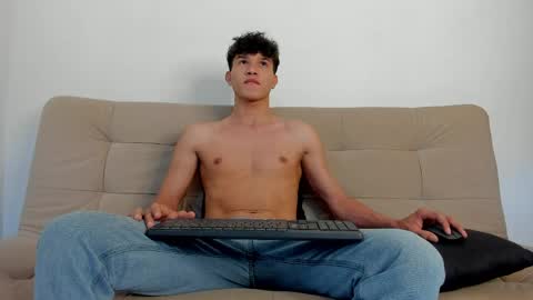 Snapshot of yizus_bonz chatting on 06.06.26 yizus_bonz online show from 06.06.26