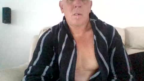 Snapshot of ykk769 chatting on 09.18.25 ykk769 online show from 09.18.25