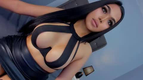 ylonagrae online show from 02.03.25