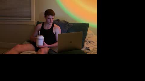 yngdesire1 online show from 12.17.25