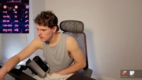 yngdesire1 online show from 04.14.26