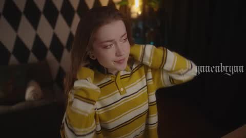 Snapshot of ynnenbrynn chatting on 11.04.25 ynnenbrynn online show from 11.04.25