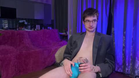 Max online show from 02.14.25