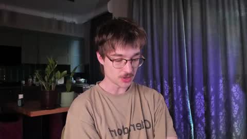 Max online show from 05.11.26