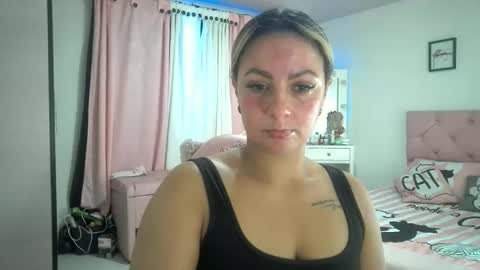 Snapshot of yokiko_daring chatting on 10.21.25 yokiko online show from 10.21.25