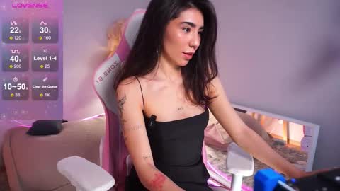 Snapshot of yokokoko__ chatting on 11.16.25 Yoko online show from 11.16.25