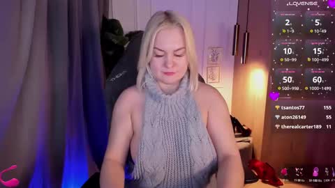 Snapshot of yolanda_kiss chatting on 02.22.25 Yolanda online show from 02.22.25