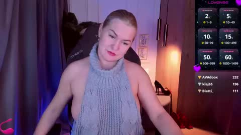 Snapshot of yolanda_kiss chatting on 02.27.25 Yolanda online show from 02.27.25