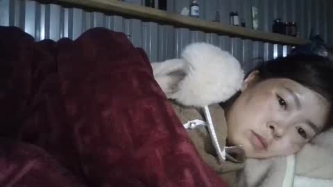 Snapshot of yongmi_ chatting on 11.30.25 yongmi_ online show from 11.30.25