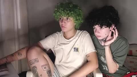 Snapshot of yoonbum_ chatting on 11.06.25 Little Mike Independent model online show from 11.06.25