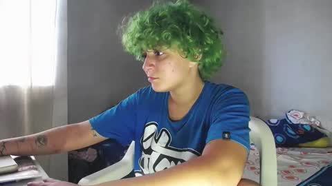 Snapshot of yoonbum_ chatting on 11.14.25 Little Mike Independent model online show from 11.14.25