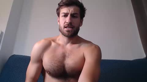 Snapshot of yoooups chatting on 11.22.25 Yoooups online show from 11.22.25