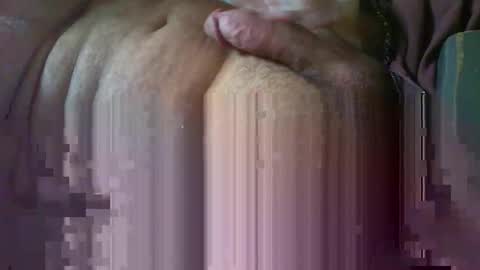 Snapshot of yoram4 chatting on 09.26.25 Yoram online show from 09.26.25