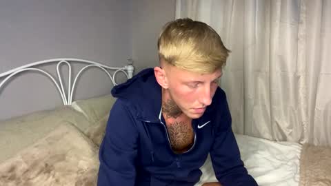 Snapshot of yorkshirelad208 chatting on 03.12.25 Harrison online show from 03.12.25