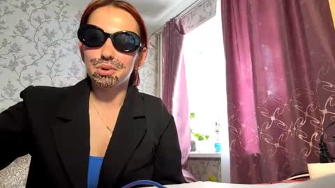 Snapshot of yoshikolitner chatting on 06.06.26 Mia online show from 06.06.26