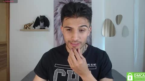 yoshy_man online show from 02.01.25