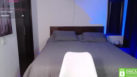 yoshy_man online show from 10.25.25