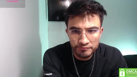 Snapshot of yoshy_man chatting on 06.25.26 yoshy_man online show from 06.25.26