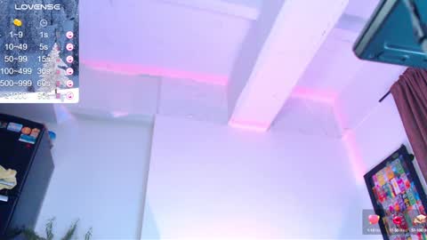 Snapshot of yosoy_enzo2020 chatting on 12.21.24 Enzo online show from 12.21.24