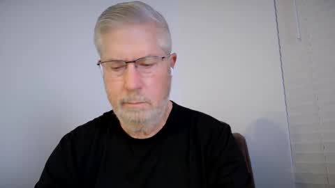 Snapshot of yougogirl_3 chatting on 03.04.25 Colorado Guy Straight online show from 03.04.25