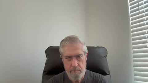 Snapshot of yougogirl_3 chatting on 09.24.25 Colorado Guy Straight online show from 09.24.25