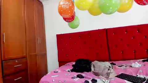 Snapshot of youlittle_perverts chatting on 09.23.25 Annie Elizabeth online show from 09.23.25