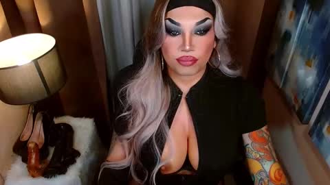 Snapshot of your1truequeen chatting on 02.06.26 QUEEN MADISON online show from 02.06.26